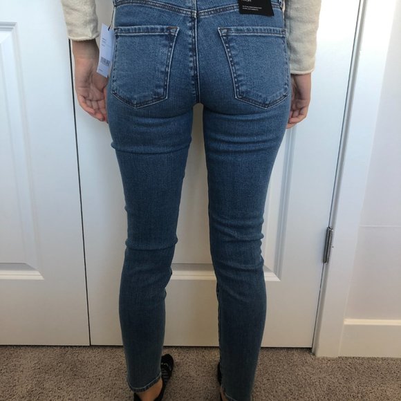 J Brand 835 Mid-Rise Cropped Skinny Jeans, Size 23 - Picture 3 of 8